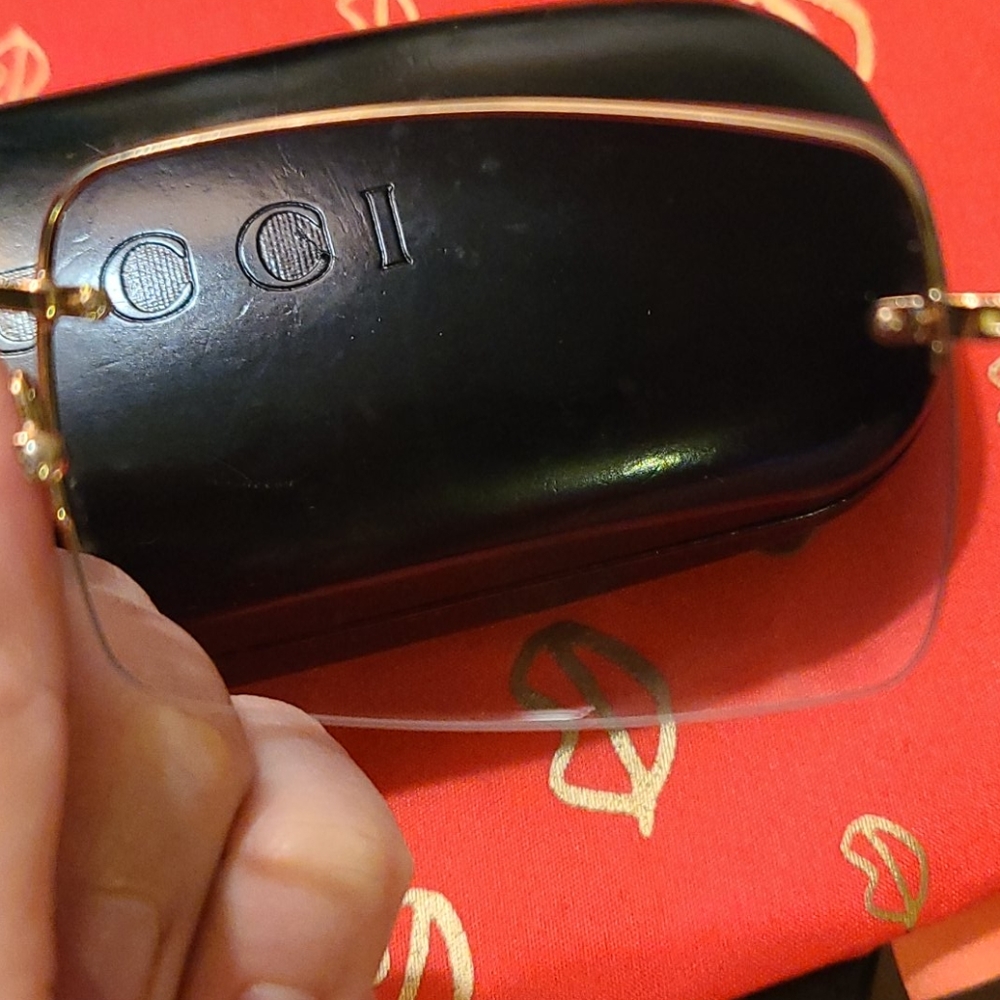 GUCCI SHADES ππΆ - Picture 5 of 7